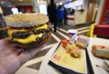 McDonald's, food safety officials inspect onions during E. Coli outbreak