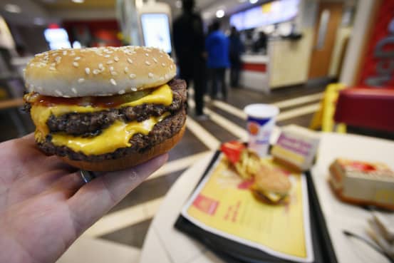 McDonald's, food safety officials inspect onions during E. Coli outbreak