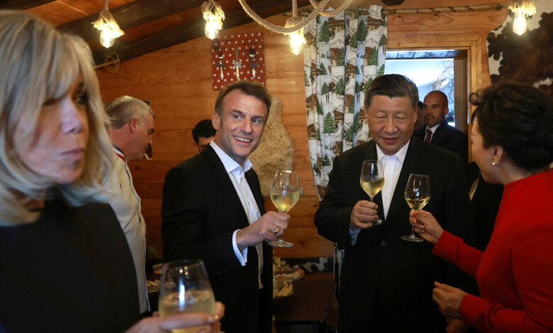 Macron welcomed Chinese President Xi Jinping in the French Pyrenees