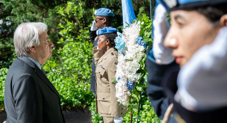Guterres honors the service and sacrifice of United Nations peacekeepers