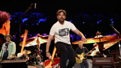 Bradley Cooper joins Pearl Jam on stage in a real-life 'Star is Born' moment
