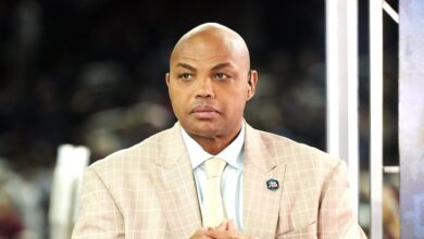 Charles Barkley becomes a fraud in the NBA rights battle