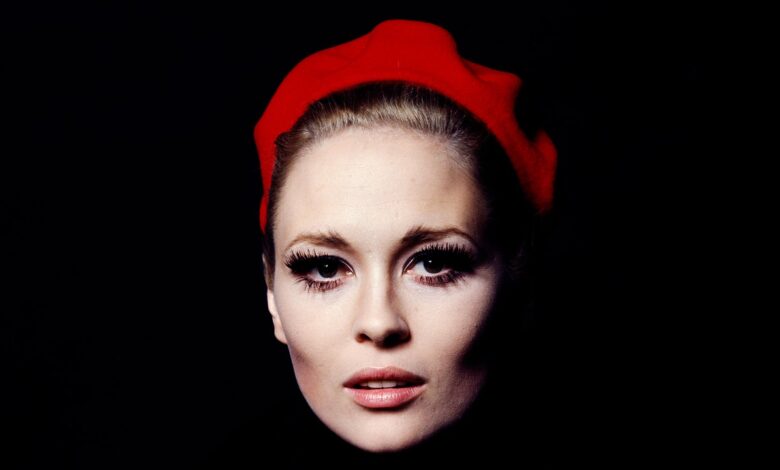 “I want to shoot…now!”: How a new documentary captures Faye Dunaway in its entirety