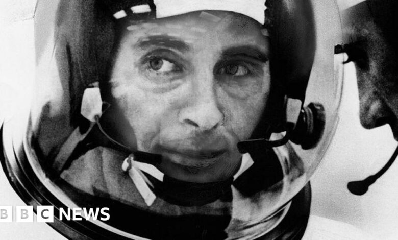 Nasa 'Earth' astronaut dies aged 90 in plane crash
