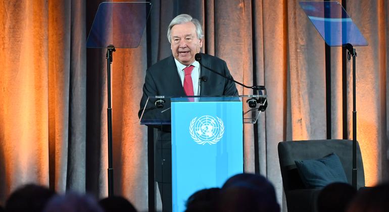 Guterres insists there is a way out of 'highway to climate hell'