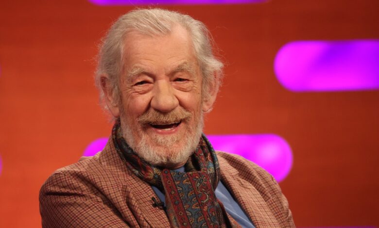 Sir Ian McKellen is in “Good Spirits” after failing on the West End stage