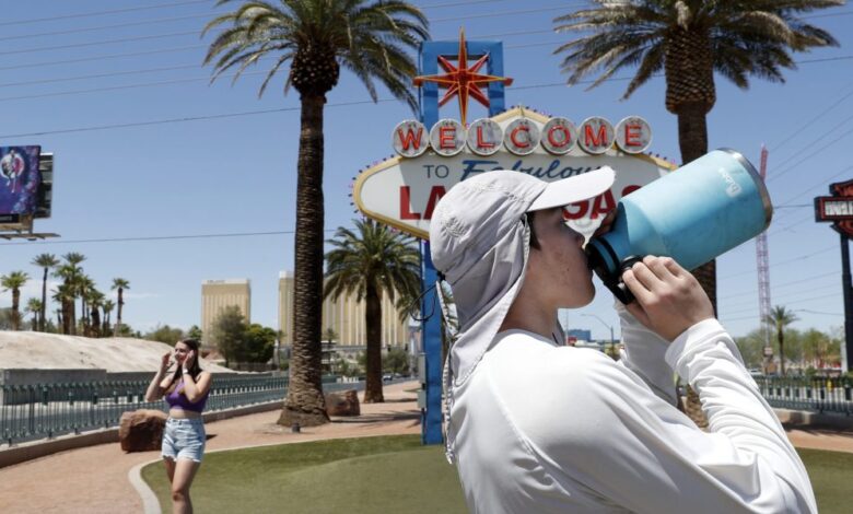 Phoenix sets a new 'dangerously hot' record of 113 degrees