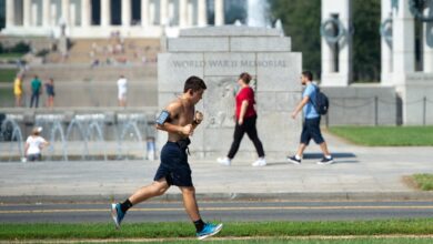 How to exercise safely during a heat wave