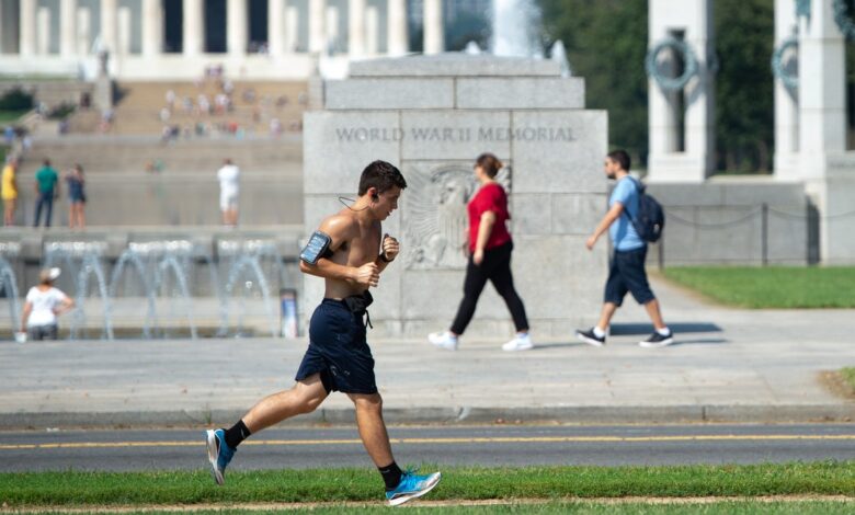 How to exercise safely during a heat wave