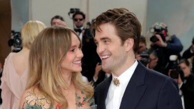 Robert Pattinson Doesn't Mind At All When Suki Waterhouse Sings About Her Ex