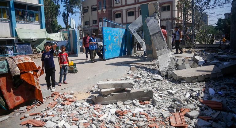 Gaza: New air strikes reported in centre, south, as conflict escalates