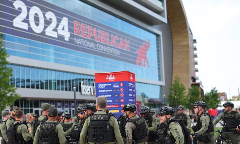 An Eerie Silence Pervades the Republican National Convention