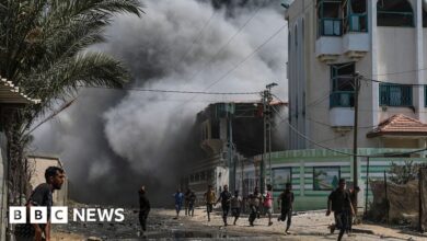 Israeli airstrike on Gaza school 'kills 30'