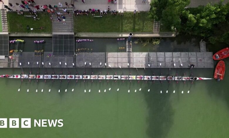 World's longest rowing boat joins Olympic torch relay