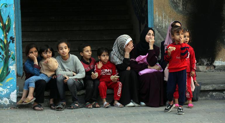 Gaza: UNRWA programme aims to get children 'back to school'