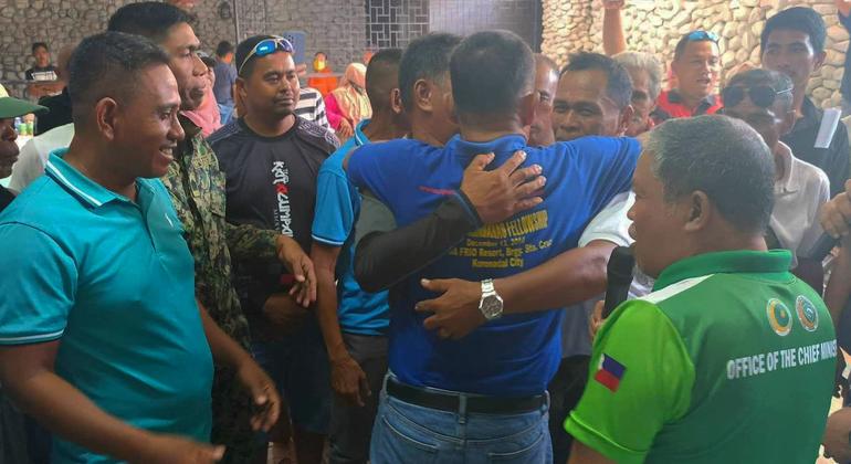 Tears and hugs as 30-year bloody family war in the Philippines ends