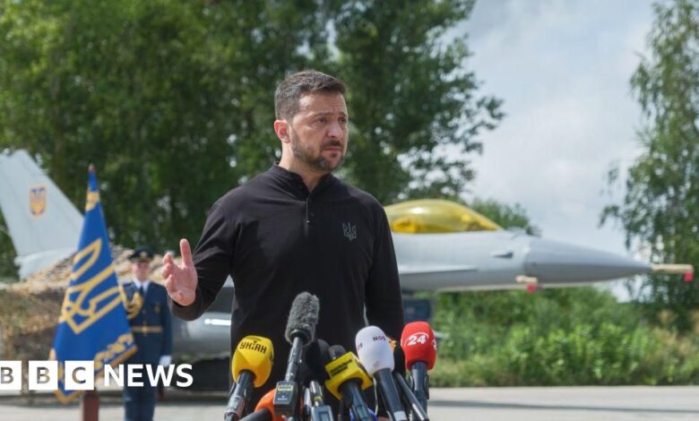 Ukraine receives first F-16 fighter jets