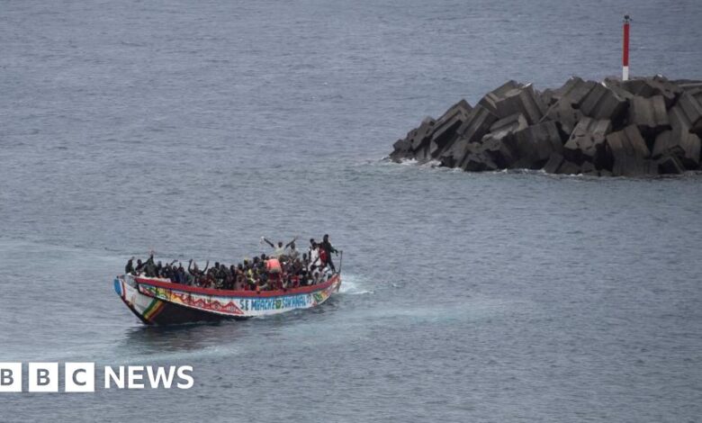 Boat carrying 30 decomposing bodies found in the Atlantic Ocean