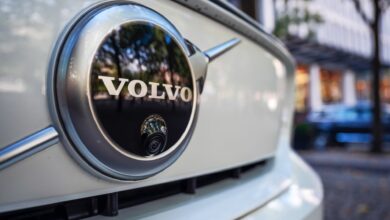 Sweden's Volvo Cars abandons plan to sell only electric cars by 2030