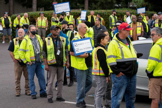 Boeing union votes to strike