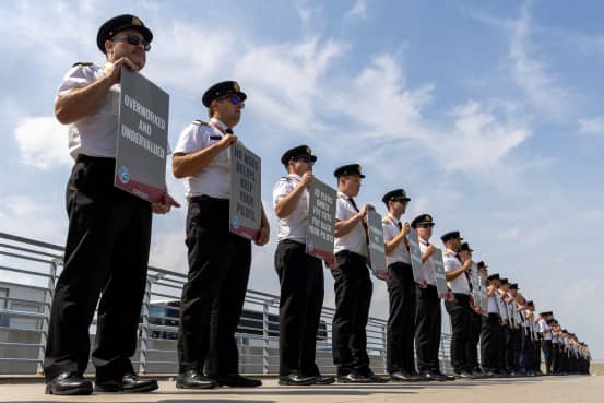 Air Canada and Pilots Union Avert Strike with Four-Year Agreement