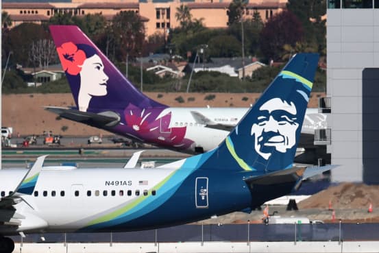 Transportation Department approves Alaska Air-Hawaiian merger, with conditions