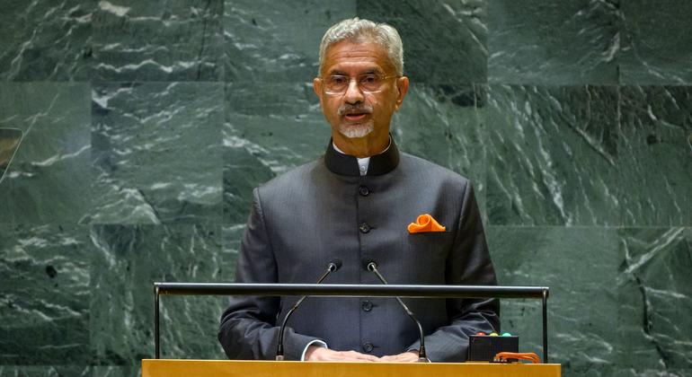 Indian minister says 'we can change the world for the better'