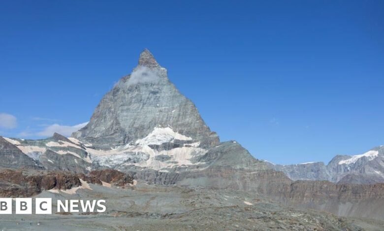 Switzerland and Italy partially redraw their border on melting glaciers