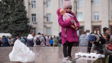 Ukraine: Top UN aid official condemns deadly attack on market in Kherson