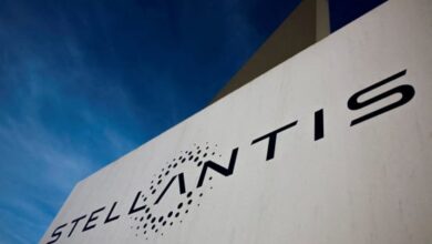 Stellantis collapses as executive change fails to calm nerves