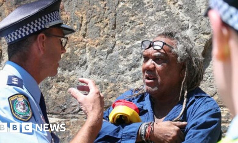 Aboriginal protesters arrested outside the Sydney Opera House