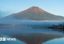 Japan's Mount Fuji remains as snow-free as of late as ever