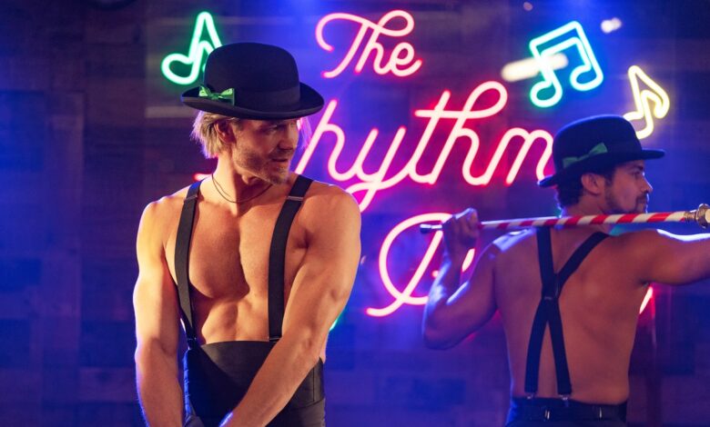 Forget Magic Mike: Chad Michael Murray strips for Netflix Christmas movie