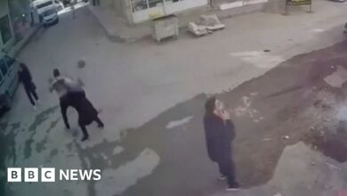 Narrow escape from falling debris during the earthquake in Türkiye