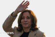 Kamala Harris puts pressure on Donald Trump over medical records