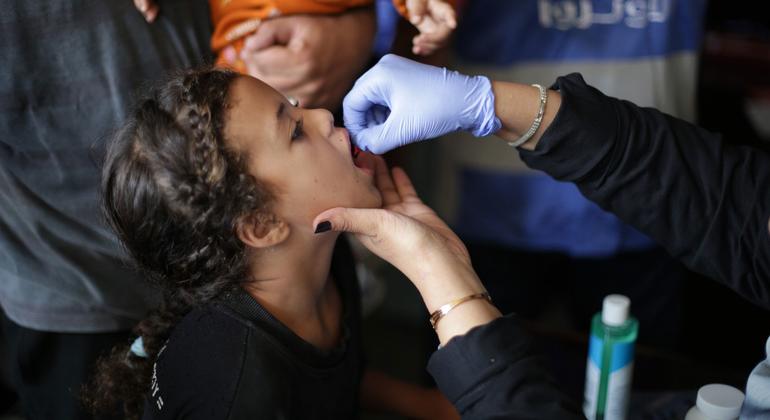 Gaza: Polio campaign reaches 94,000 children in besieged north