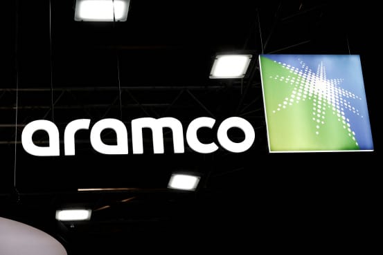 Saudi Aramco's profits fell due to weak oil prices