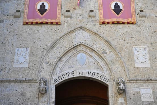 Monte dei Paschi di Siena posts quarterly fee growth beat