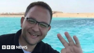 Diver saves nephew trapped in Egyptian boat capsizing