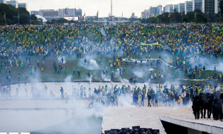 Argentina orders the arrest of rioters in Brazil