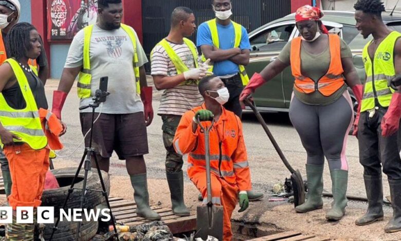 Young professionals help clean up Accra