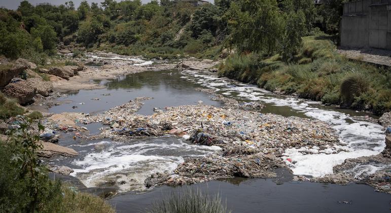 Plastic pollution treaty negotiations pause in Busan and resume next year