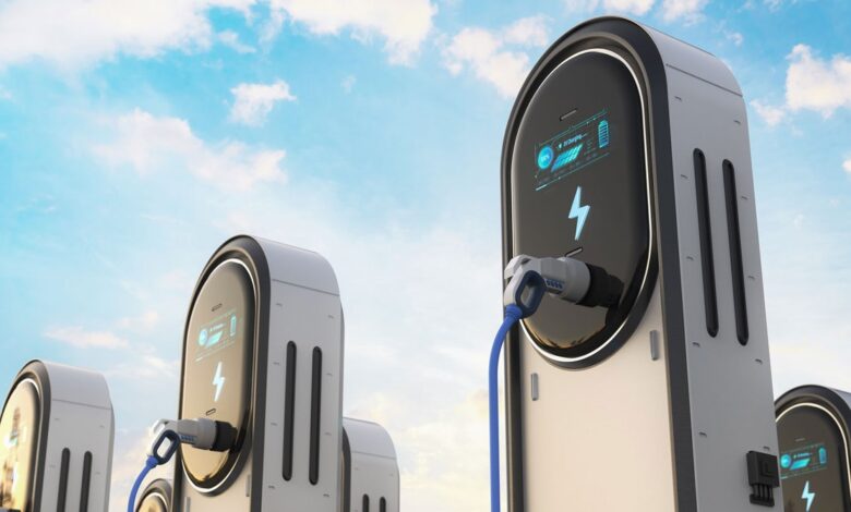 Universal plug and charge tool for electric vehicle charging stations will be available in 2025