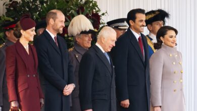 Kate Middleton and Prince William welcome the Qatari Royal Family as Queen Camilla recovers