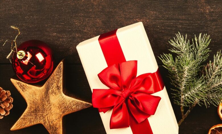 Christmas 2024: 5 interesting items under ₹2000 to gift your loved ones