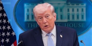 Trump, top officials share new details of rescue of U.S. airmen from Iran Trump, top officials share new details of rescue of U.S. airmen from Iran