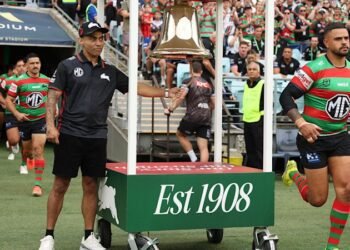 Johnston echoes Merritt’s brilliance as Rabbitohs pay tribute to cancer-stricken club great