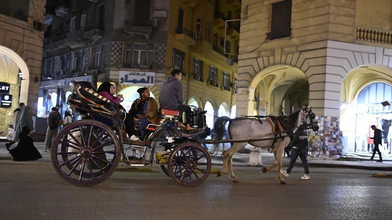 Cairo's nightlife fades as early closing orders take effect