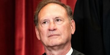 Alito treated for dehydration after falling ill in March, Supreme Court says